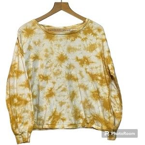 Ultra Flirt yellow tie dye long cropped long sleeved tee. Women’s size XL